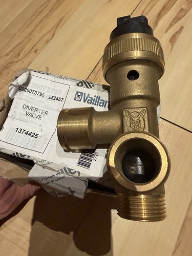 Vaillant 252457 diverter - vaillant,