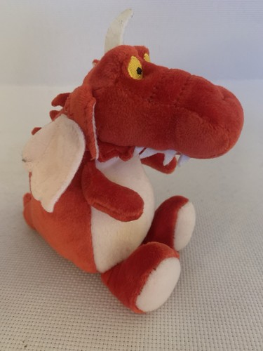 Room the broom dragon red - the,