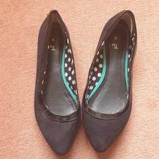 Ladies shoes ‘ Tu ‘ – black – size 5 – good condition