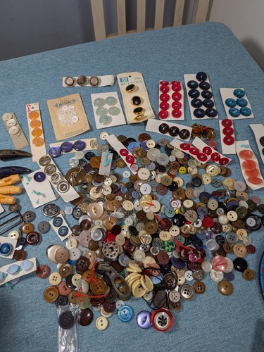 Job lot buttons - job, vintage