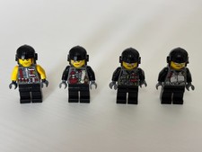 Lego Dino 2010 Minifigures