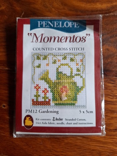 Penelope momentos gardening - momentos,