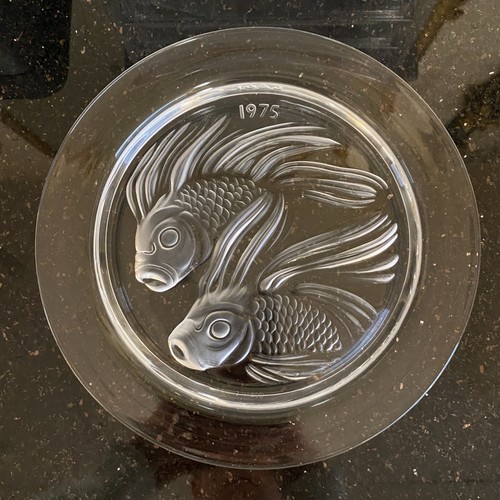 Lalique annual plate fish - lalique,
