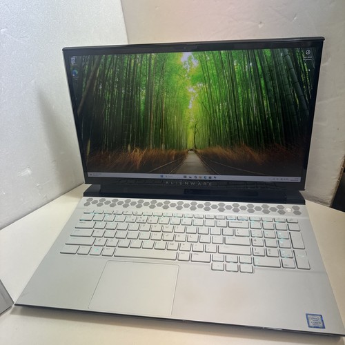 Alienware m17 9980hk - m17, r2