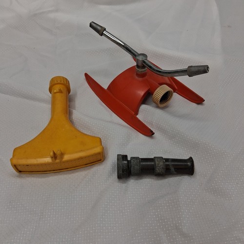 Lot vintage yard sprinkler - lot,