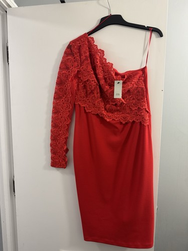 Red shoulder lace detail - shoulder,
