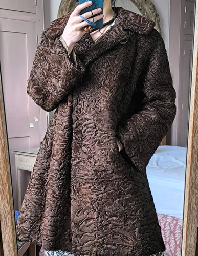 True vintage brown real lamb - brown,