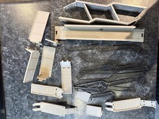 Hornby OO Footbridge And Hand