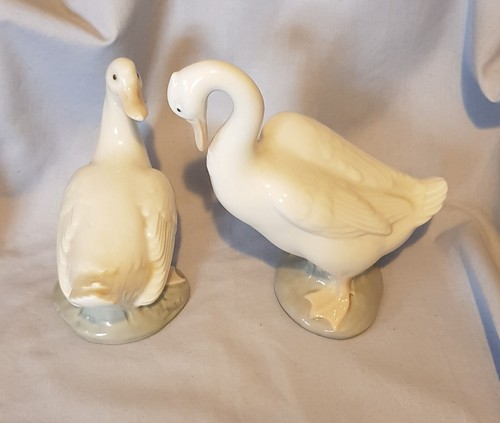 Nao lladro two pieces - two,