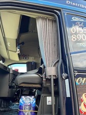 Grey/White Truck Dutch Style