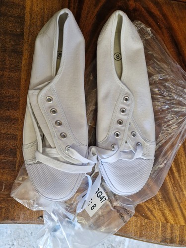 White canvas plimsoles - white, with