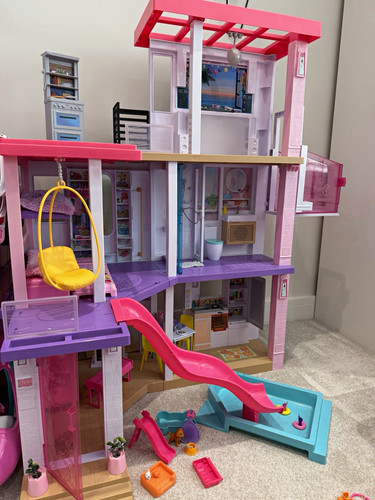 Barbie dreamhouse furnished - barbie,