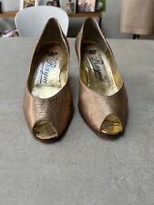 gorgeous ladies Rayne Italian shoes mid heel gold leather size 38.5 (UK 5.5)