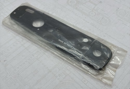 New old stock leica base - new,