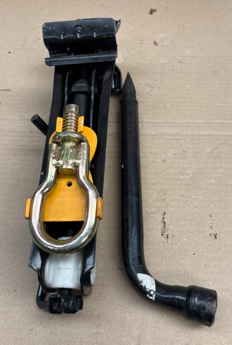 Ford focus scissor jack - ford, tow