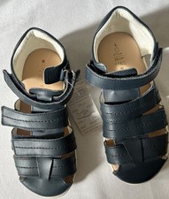 Marks & Spencer Walkmates