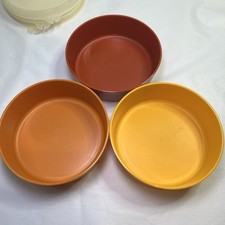 Vtg Tupperware Wonderbowls