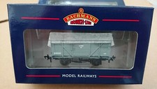 Bachmann Branch-Line 37-803A 12 Ton Planked Ventilated Van LMS Grey NEW