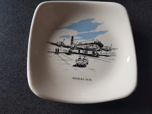 Douglas dc7c wade pottery - wade,