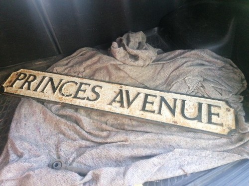 Princes avenue antique - princes,