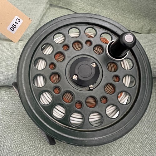 Vintage reel shakespeare - reel,