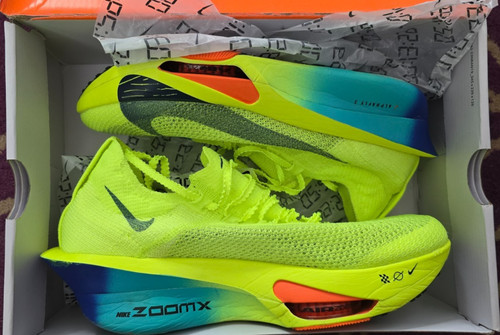 Nike alphafly running shoes - 3,