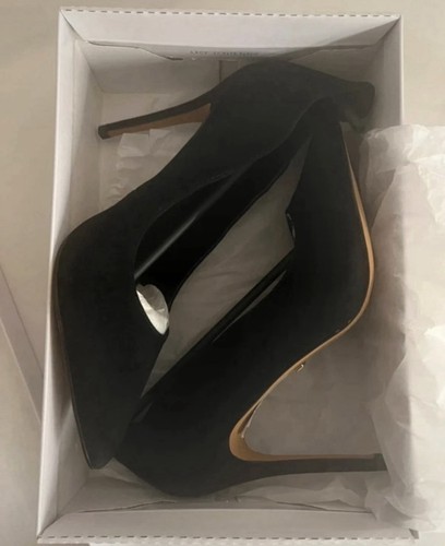 Bnib suede court shoe - court, heels