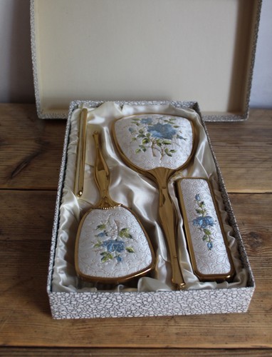 Vintage delina floral vanity - vintage,