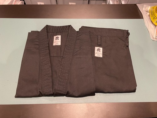 Black 10oz cotton martial arts - 10oz,