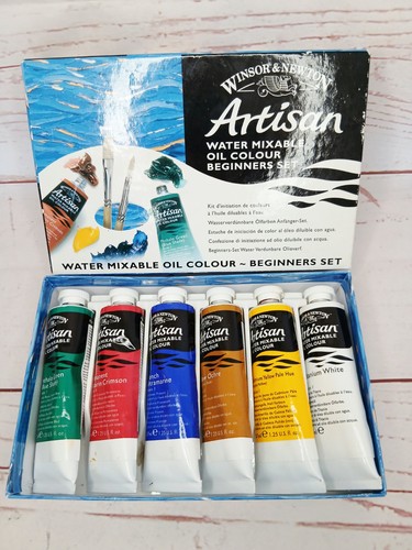 Winsor newton artisan - &, water