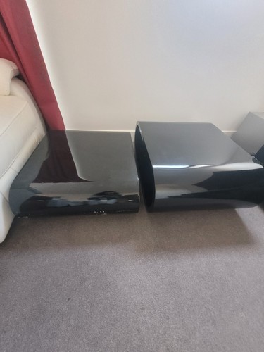 Dwell black oval - semi, gloss