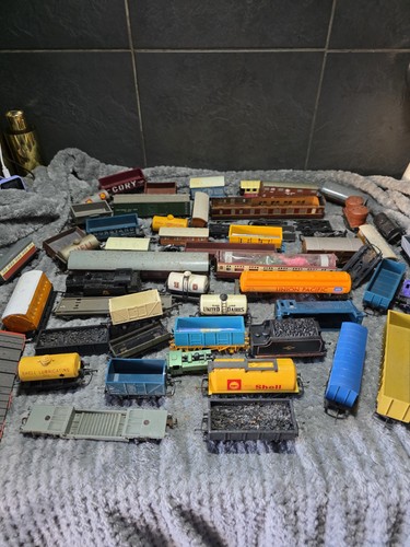 Huge vintage model - huge,