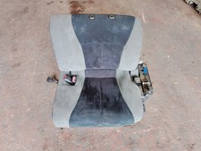 Nissan Elgrand E51 2002 - 2010