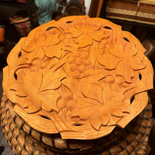 Rare vintage carved wooden - carved,