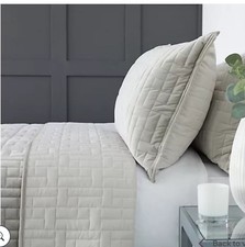 K by Kelly Hoppen Velvet