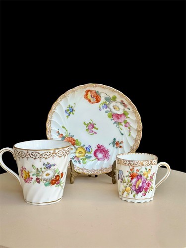 Assembled porcelain set - assembled,
