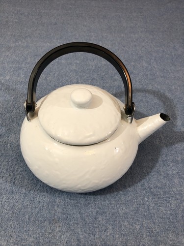 Vtg cast iron teapot - iron, kettle