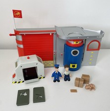 Postman Pat Bundle Deluxe