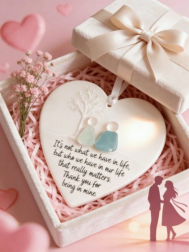 Friendship heart hanging - heart,