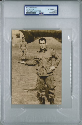 Tipper signed 4x6 - signed,