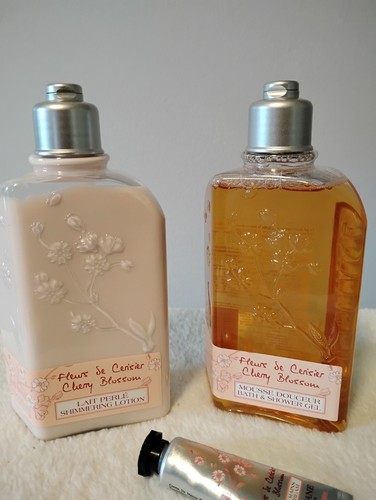 Occitane cherry blossom four - cherry,