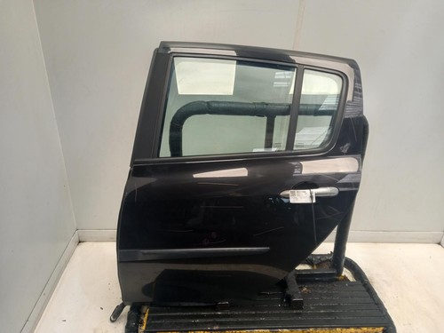 Renault clio left rear door - clio,