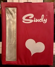 1974 Pedigree Sindy Doll Pink Carry Case (S538)- black handle 