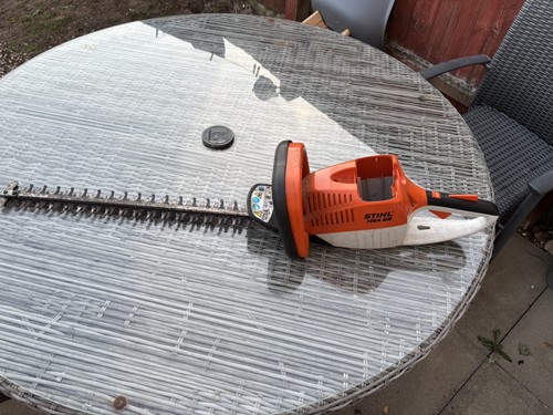 Stihl hsa cordless hedge - stihl,