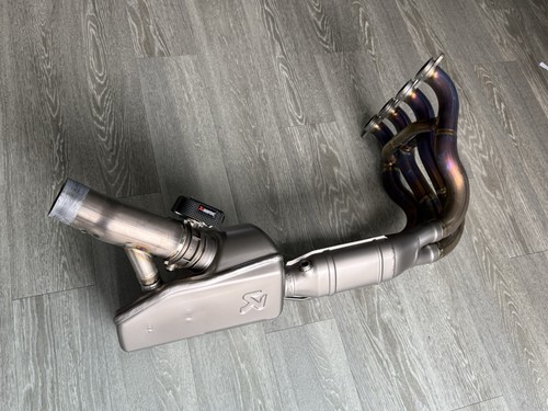 Bmw m1000rr 2025 akrapovic - bmw,