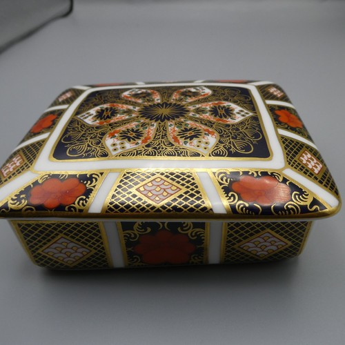 Royal crown derby - derby, imari