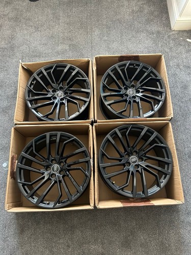 Genuine audi rs4 - genuine,