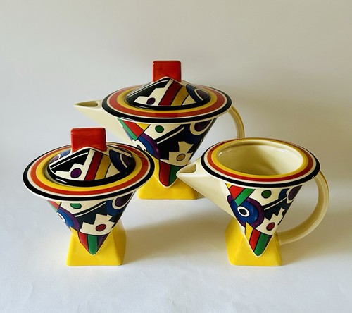 Moorland pottery lightning - pottery, n’lightning