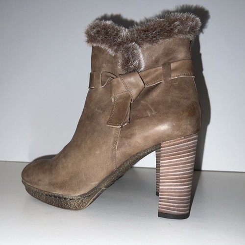 Russell bromley aquatalia - &,