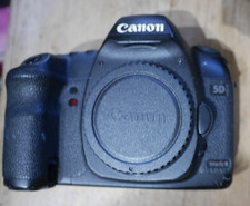 Canon EOS 5D Mark II DSLR